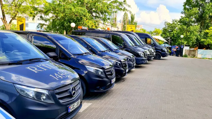 Autofrigidere noi pe baza de Mercedes-Benz V-class de ultima generatie (W447) Autofrigidere noi pe baza de Mercedes-Benz V-class de ultima generatie (W447)